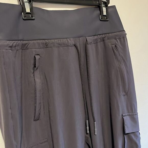 EXCELLENT CONDITION WOMEN’S SIZE 4 ATHLETA SUTTON CARGO JOGGERS - Picture 7 of 9